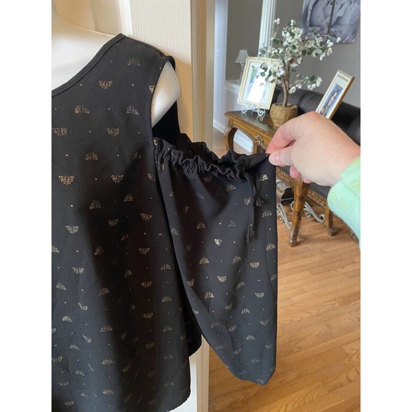 Lauren Conrad Black Cold Shoulder Long Sleeve Top with Bees Size XL - Picture 2 of 5
